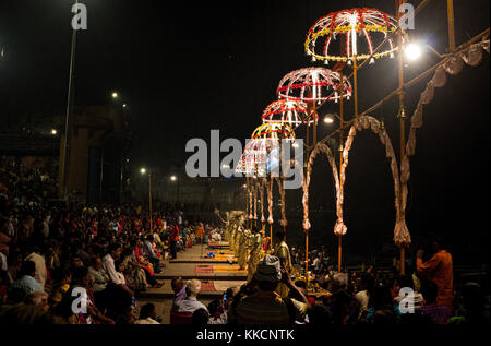 a group of young priests performing Ganga Aarti at Dashashwamedh Ghat by the river Ganges Stock Photo