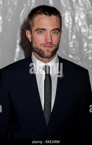 NEW YORK, NY - NOVEMBER 27: Robert Pattinson attends the 2017 IFP Gotham Awards at Cipriani Wall Street on November 27, 2017 in New York City. Stock Photo