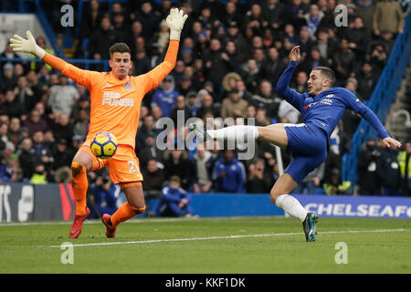 London, Newcastle's goalkeeper Karl Darlow during the English Premier League match between Chelsea and Newcastle United at Stamford Bridge Stadium in London. 2nd Dec, 2017. Chelsea's Eden Hazard (R) attempts to score but misses, with Newcastle's goalkeeper Karl Darlow during the English Premier League match between Chelsea and Newcastle United at Stamford Bridge Stadium in London, Britain on Dec. 2, 2017. Chelsea won 3-1. Credit: Tim Ireland/Xinhua/Alamy Live News Stock Photo