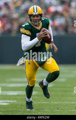 December 3, 2017: Green Bay Packers quarterback Brett Hundley #7 runs the football during the NFL Football game between the Tampa Bay Buccaneers and the Green Bay Packers at Lambeau Field in Green Bay, WI. Packers defeated the Buccaneers in overtime 26-20. John Fisher/CSM Stock Photo