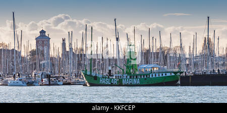 Masts, Haslar Marina, Gosport, Portsmouth Harbour ,Hampshire, England, Great Britain, UK United Kingdom  November 2017 Stock Photo