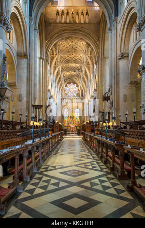 Interior of Christ Church - founded 1524 by Cardinal Wolsey, Re-founded in 1546 by Henry VIII, Oxford University, Oxfordshire, England Stock Photo