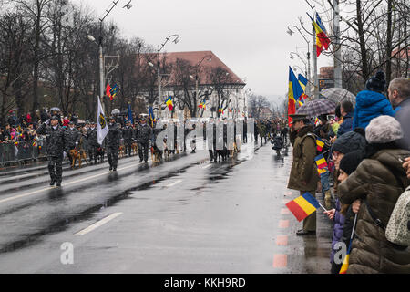 Sibiu, Romania - December 1, 2017: Guard of honour and troops take part in a parade on National Day in Sibiu, Romania, Transylvania region Credit: Ungureanu Vadim/Alamy Live News Stock Photo