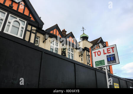 Wimbledon London UK. 1st December 2017.The Woodman Flaming Grill Pub in Wimbledon.  London Mayor Sadiq Khan has announced plans to introduce an annual audit to help reduce the alarming rate of pub closures in the city. Since 2001 there has been an average loss of 81 pubs per year and 1,220 pubs have been lost in the last 15 years Credit: amer ghazzal/Alamy Live News Stock Photo