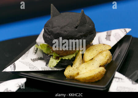 Tokyo, Japan. 1st December, 2017. Batman burger on display during the Tokyo  Comic Con 2017 at Makuhari Messe International Exhibition Hall on December  1, 2017, Tokyo, Japan. This is the second year that San Diego Comic-Con  International held the ...