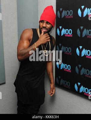 FORT LAUDERDALE, FL - NOVEMBER 13: Singer Jason Derulo poses for a portrait at Radio Station Y-100 on November 13, 2015 in Fort Lauderdale, Florida  People:  Jason Derulo Stock Photo