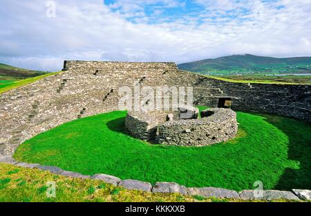 Cahergall prehistoric Celtic circular dry stone wall fort near Cahirciveen, Iveragh peninsula, County Kerry, Ireland. Stock Photo