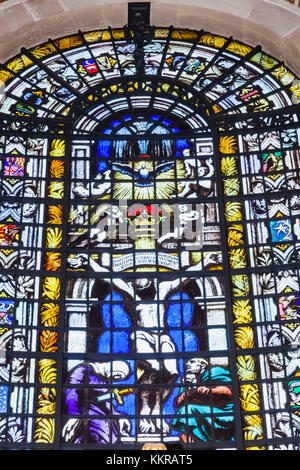 England, London, St.Paul's Cathedral, The Apse, Stained Glass Window depicting The Crucifixion of Christ Stock Photo