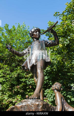 England, London, Kensington, Kensington Gardens, Peter Pan Statue by Sir George Franpton Stock Photo