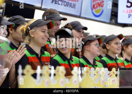 St. Petersburg, Russia - November 29, 2017: Staff of 500th Burger King restaurant in Russia in the service area in the day of opening. First Burger Ki Stock Photo