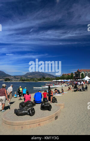 Summer view of the Beach at Tugboat Bay, Waterfront Park, Downtown Kelowna, Okanagan region, British Columbia, Canada Stock Photo