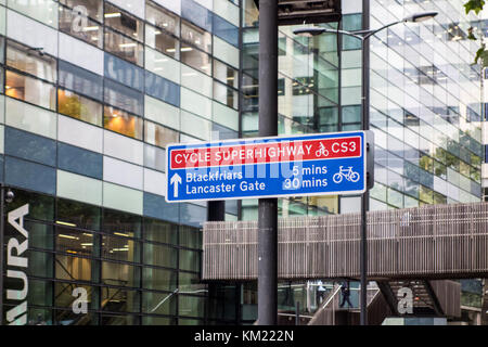 London Cycle Superhighway 3, CS3, sign on Lower Thames Street, City of London, UK Stock Photo