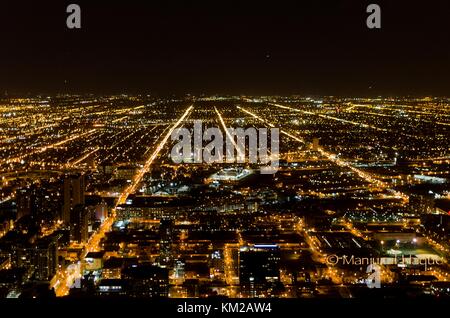 chicago skyline at night Stock Photo