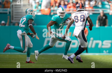 Miami Dolphins strong safety Bobby McCain (28) lines up against