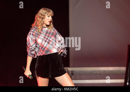 San Jose, California, USA. 2nd Dec, 2017. TAYLOR SWIFT during 2017 99.7 NOW! Poptopia concert at SAP Center in San Jose, California Credit: Daniel DeSlover/ZUMA Wire/Alamy Live News Stock Photo