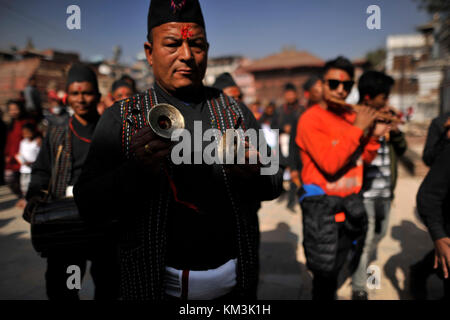 People from Newar community play traditional music at Swayambhunath ...