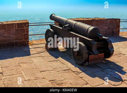 Old historical cannon on the fortress wall of Mehrangarh Fort in Jodhpur, Rajasthan, India, Asia Stock Photo