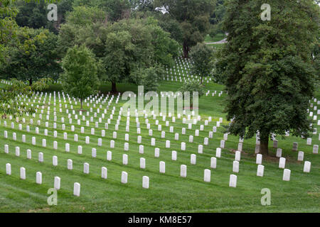 General view across headstones in the Arlington National Cemetery, Virginia, United States. Stock Photo