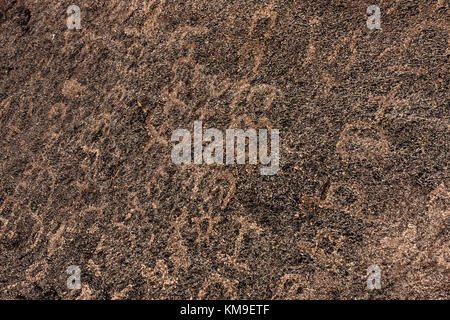 Pre-Islamic rock inscriptions in the desert near Riyadh Stock Photo - Alamy