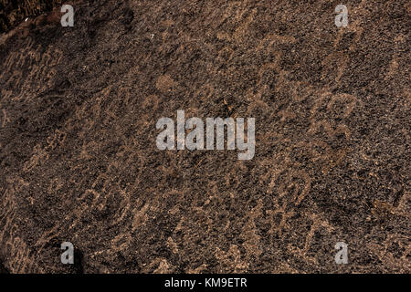 Pre-Islamic rock inscriptions in the desert near Riyadh Stock Photo - Alamy