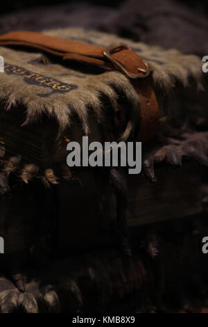 Golden snitch hi-res stock photography and images - Alamy