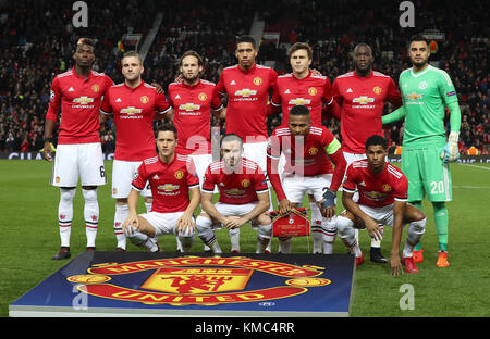 Back row, left to right, Manchester United's Paul Pogba, Luke Shaw, Daley Blind, Chris Smalling, Victor Lindelof, Romelu Lukaku, Sergio Romero. Front row, left to right, Manchester United's Ander Herrera, Juan Mata, Antonio Valencia and Marcus Rashford before the UEFA Champions League match at Old Trafford, Manchester. PRESS ASSOCIATION Photo. Picture date: Tuesday December 5, 2017 Stock Photo