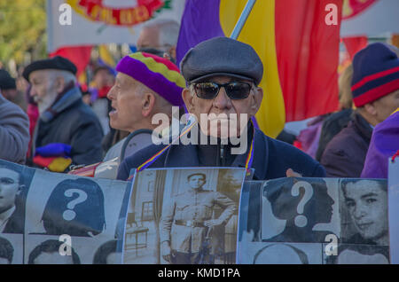 Madrid, Spain. 06th Dec, 2017. Hundreds of citizens in Madrid protested against the monarchy asking for the proclamation of the Third Republic in Spain. Credit: Lora Grigorova/Alamy Live News Stock Photo