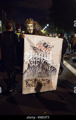 2017 Million Mask March by the Anonymous UK collective in London  Featuring: Atmosphere, View Where: London, England, United Kingdom When: 05 Nov 2017 Credit: Wheatley/WENN Stock Photo