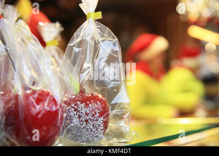 Toffee apples for sale at Birmingham's German Christmas Market, in England, UK Stock Photo