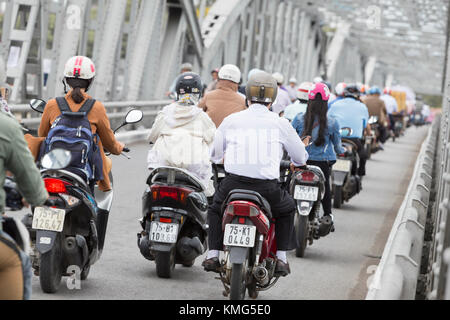 Traffic on the Trang Tien bridge in Hue, Vietnam Stock Photo