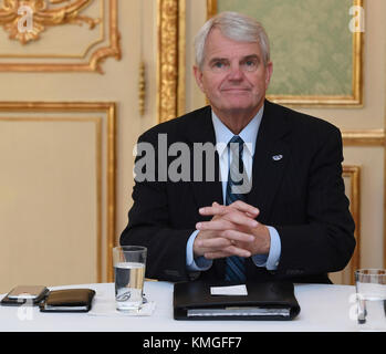 Prague, Czech Republic. 07th Dec, 2017. New U.S. Ambassador Stephen B. King speaks with journalists in Prague, Czech Republic, December 7, 2017. Credit: Michal Krumphanzl/CTK Photo/Alamy Live News Stock Photo