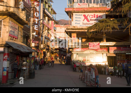 Late afternoon view of people in main square of Mcleod Ganj, India Stock Photo