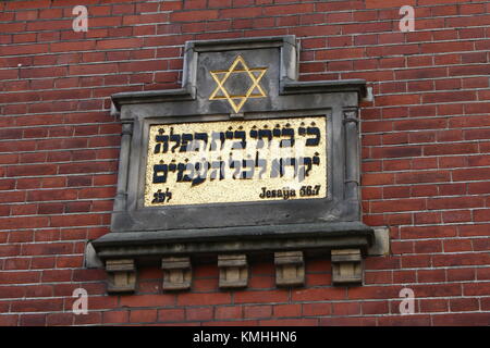 Star of David and Biblical text on the late 19th century Jewish synagogue at Samuel Hirschstraat in central Zwolle, The Netherlands Stock Photo