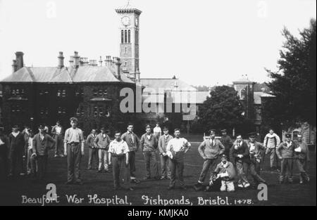 Beaufort War Hospital, with patients on lawn Stock Photo