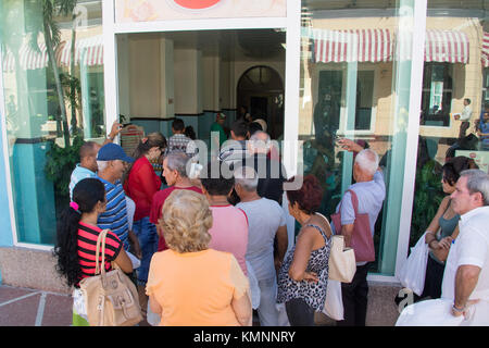 Waiting in line for a limited supply of eggs, Cienfuegos, Cuba Stock Photo