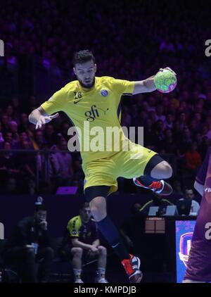 Nantes, France. 07th Dec, 2017. Nedim Remili (Paris Saint Germain) in action during the French Championship Lidl StarLigue Handball match between HBC Nantes and Paris Saint-Germain on December 7, 2017 at Halle XXL in Nantes, France - Photo Laurent Lairys/DPPI Credit: Laurent Lairys/Agence Locevaphotos/Alamy Live News Stock Photo