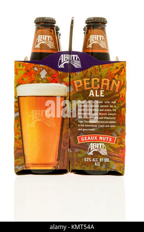 Winneconne, WI - 1 December 2017:  A six pack of Pecan Ale beer by Abita on an on an isolated background. Stock Photo