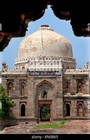 Large Ancient Dome Bara Gumbad Tomb Lodi Gardens, New Delhi, India Tomb ...