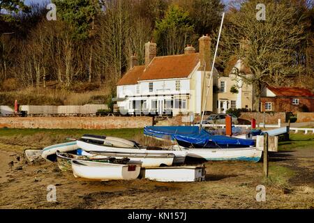 Ramsholt Arms Freehouse pub and restaurant by the River Deben in Suffolk, UK. Stock Photo