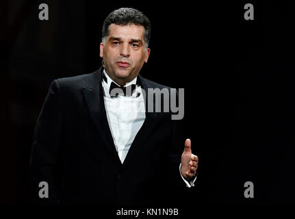 Berlin, Germany. 9th Dec, 2017. The Bosnian film director Danis Tanovic speaks onstage during the award ceremony of the 30th European Film Awards in Berlin, Germany, 9 December 2017. Credit: Tobias Schwarz/AFP-POOL/dpa/Alamy Live News Stock Photo