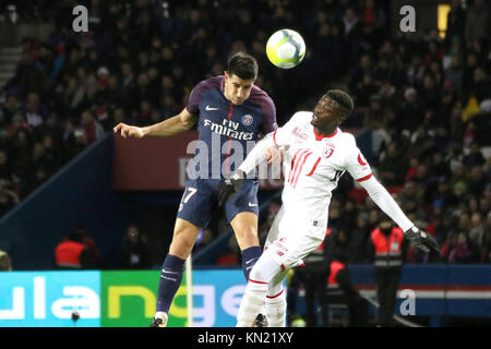 Paris, France. 9th Dec, 2017. Yuri Berchiche and Edgar Miguel Ie in action during the French Ligue 1 soccer match between Paris Saint Germain (PSG) and Lille (LOSC) at Parc des Princes. Credit: SOPA/ZUMA Wire/Alamy Live News Stock Photo