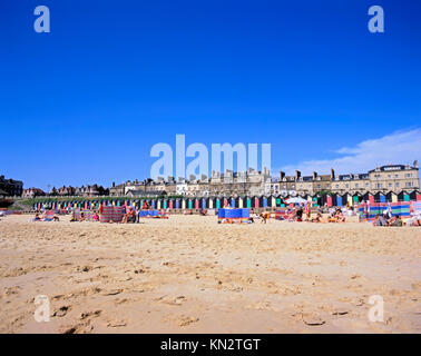 Tourists on the beach, South Beach, Lowestoft, Suffolk, England, United Kingdom Stock Photo