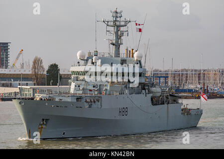 HMS Enterprise (H88) sailing from Portsmouth, UK on 4th March 2014. Stock Photo