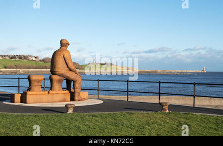 Fiddler’s Green sculpture a memorial for fishermen lost at sea by Ray Lonsdale, North Shields, north east England, UK Stock Photo