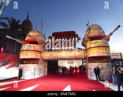 Los Angeles, USA. 9th Dec, 2017. A general view of atmosphere at the World Premiere of Disney Pictures and Lucasfilm's 'Star Wars: The Last Jedi' at The Shrine Auditorium on December 9, 2017 in Los Angeles, California. Photo by Barry King/Alamy Live News Stock Photo