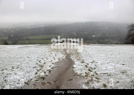 Box Hill, Surrey, UK. 11th December 2017. A light covering of snow at the view point on Box Hill near Dorking Surrey. Credit: Julia Gavin/Alamy Live News Stock Photo