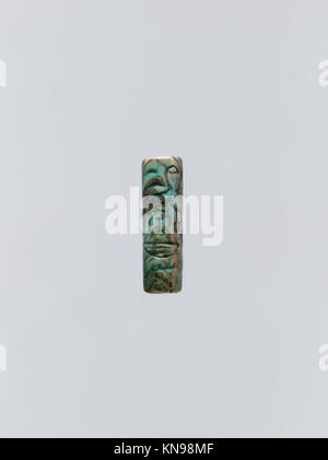 Cylinder seal with cartouche of Nebkaure (Amenemhat II) and the name of the royal daughter MET DP218658 555113 Stock Photo