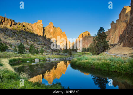 Smith Rock State Park, Redmond, Or Stock Photo