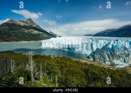 glaciar Perito Moreno, Parque Nacional Los Glaciares, departamento Lago Argentino, provincia de Santa Cruz, Patagonia, Argentina.