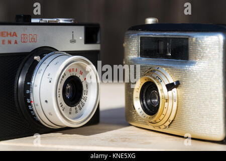 VINTAGE Antico LOMO Smena 8M fotocamera con custodia in buone condizioni-made in URSS 